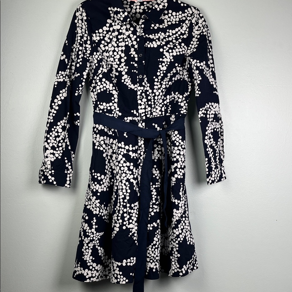 Boden Navy Button-Up Shirt with White Dot Vine Pattern